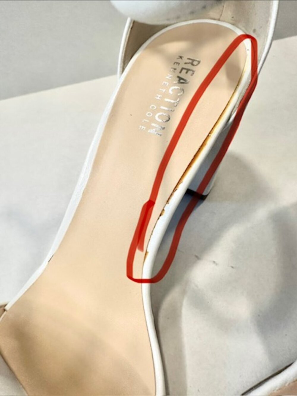 Kenneth Cole Reaction Womens Lolita Dress Sandals Block Heel White Size US 8.5 - Picture 3 of 12